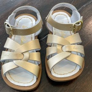 Salt Water Toddler Girl Sandals Sz 6 Gold